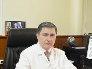 Поздравление главного врача ГБУ РД 