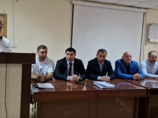 Коллектив ГБУ РД «РКБСМП» с Днем медицинского работника поздравили депутаты Махачкалинского городского Собрания