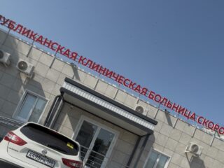 Субботник в преддверии открытия нового модульного приемного отделения прошел в Республиканской клинической больнице скорой медицинской помощи Махачкалы